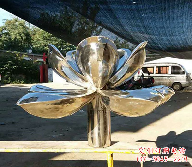 江西不锈钢荷花雕塑——彰显小区景观之美