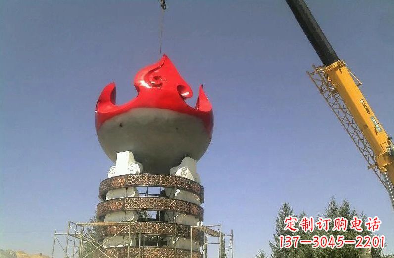 江西不锈钢火炬雕塑象征着永恒的精神