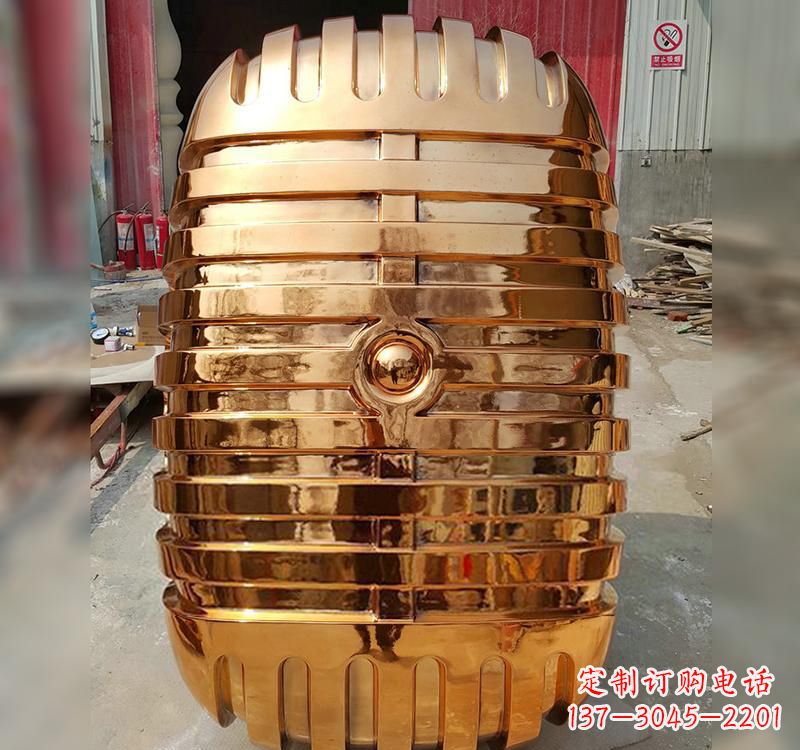 江西不锈钢话筒雕塑传承历史的象征