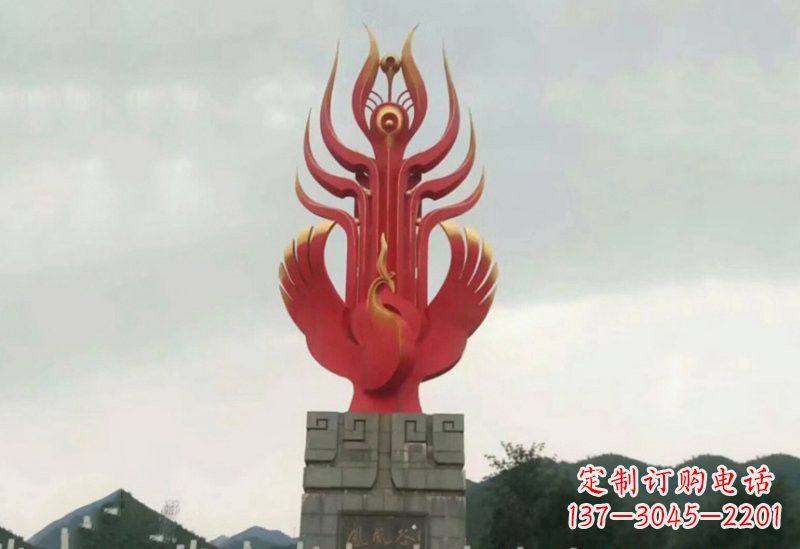 江西凤凰雕塑美丽传奇的象征