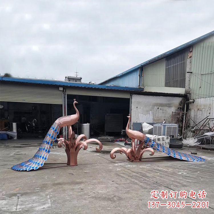 江西不锈钢孔雀彩色雕塑