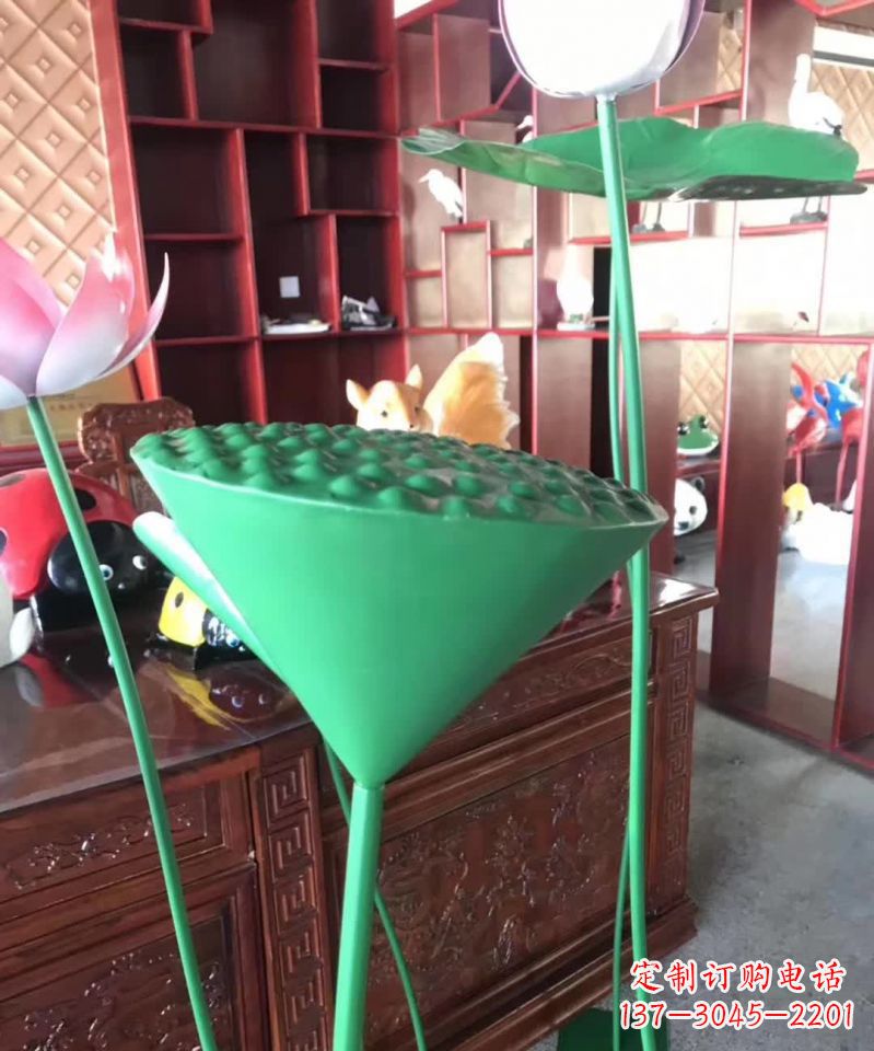 江西不锈钢莲藕雕塑引领现代景观艺术