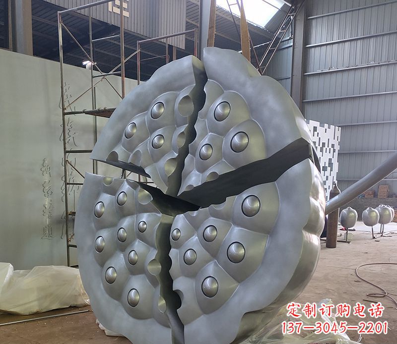 江西不锈钢莲蓬雕塑精美外形 引人入胜