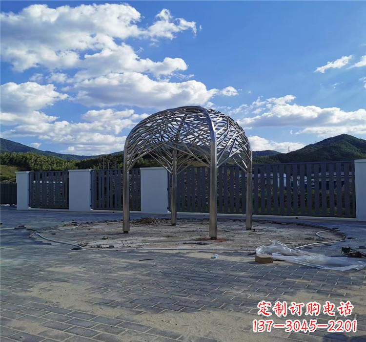 江西不锈钢凉亭雕塑美丽的艺术之作
