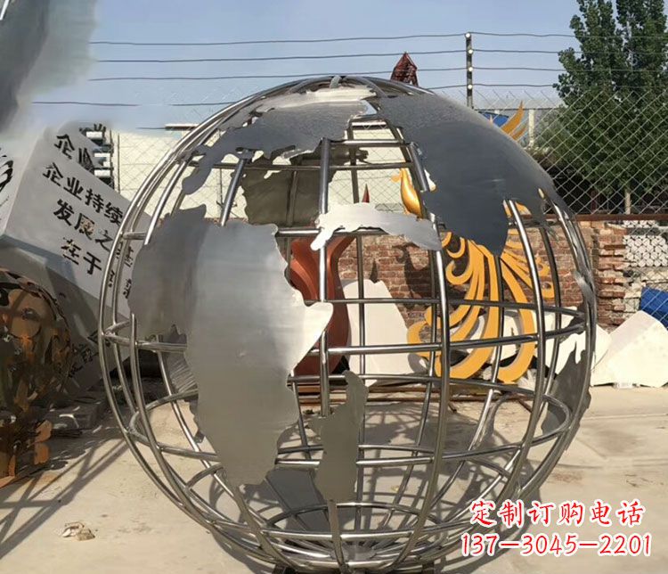 江西不锈钢镂空地球仪雕塑艺术技艺的精美体现