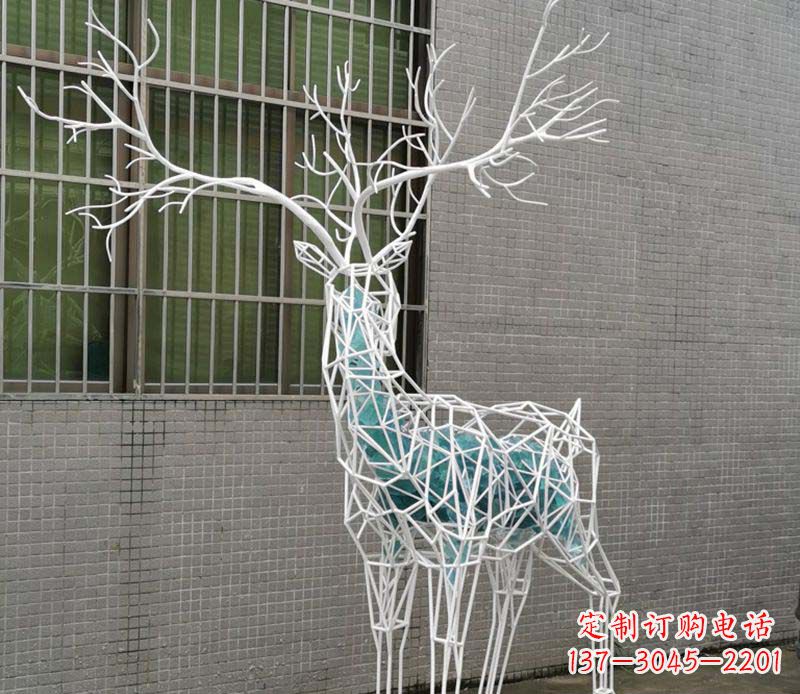 江西不锈钢镂空梅花鹿雕塑——流动的美丽