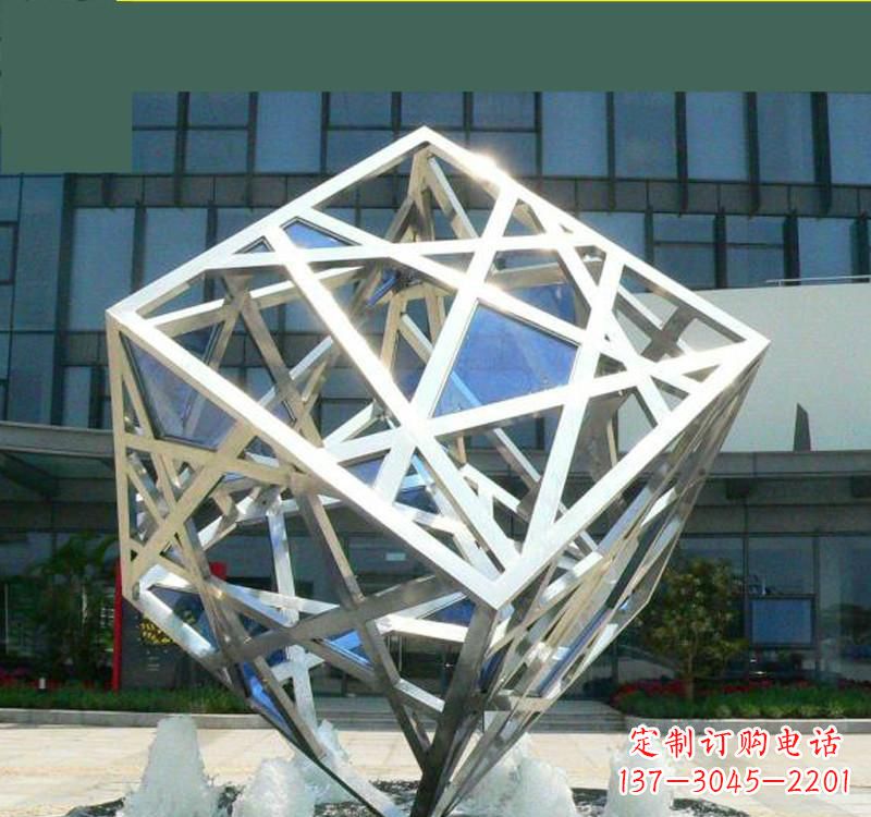 江西不锈钢镂空魔方雕塑艺术与智慧的完美结合