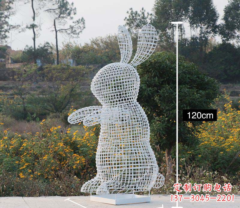 江西精致的不锈钢镂空兔子雕塑