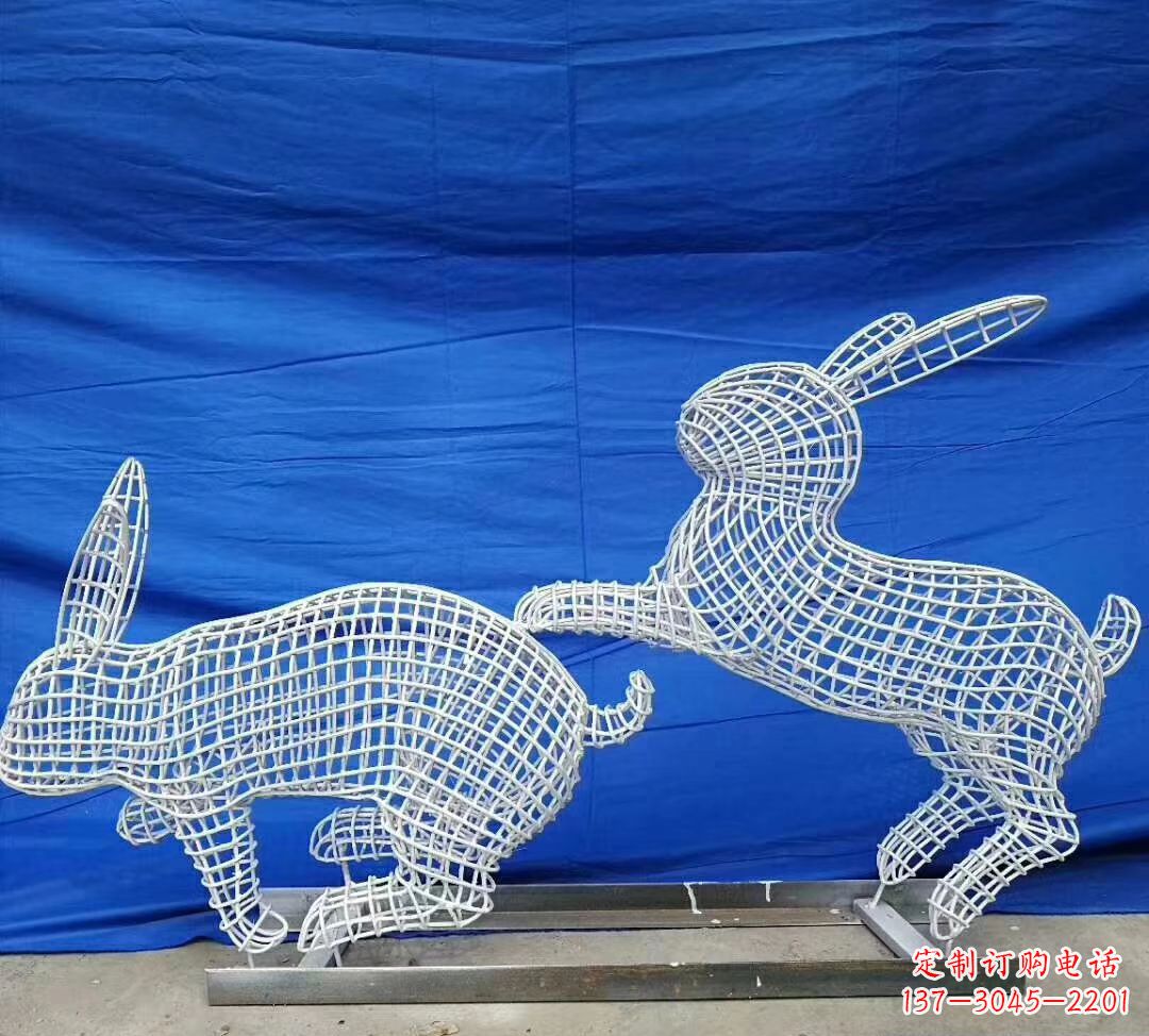 江西不锈钢镂空兔子精美雕塑展现可爱