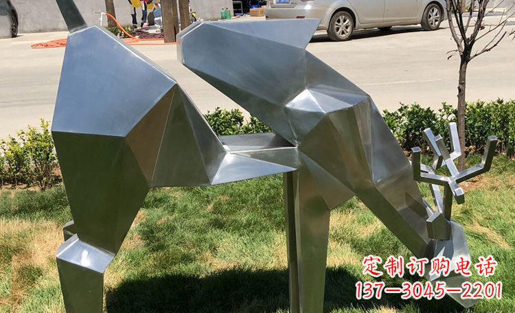 江西不锈钢梅花鹿雕塑给公园带来美丽风景