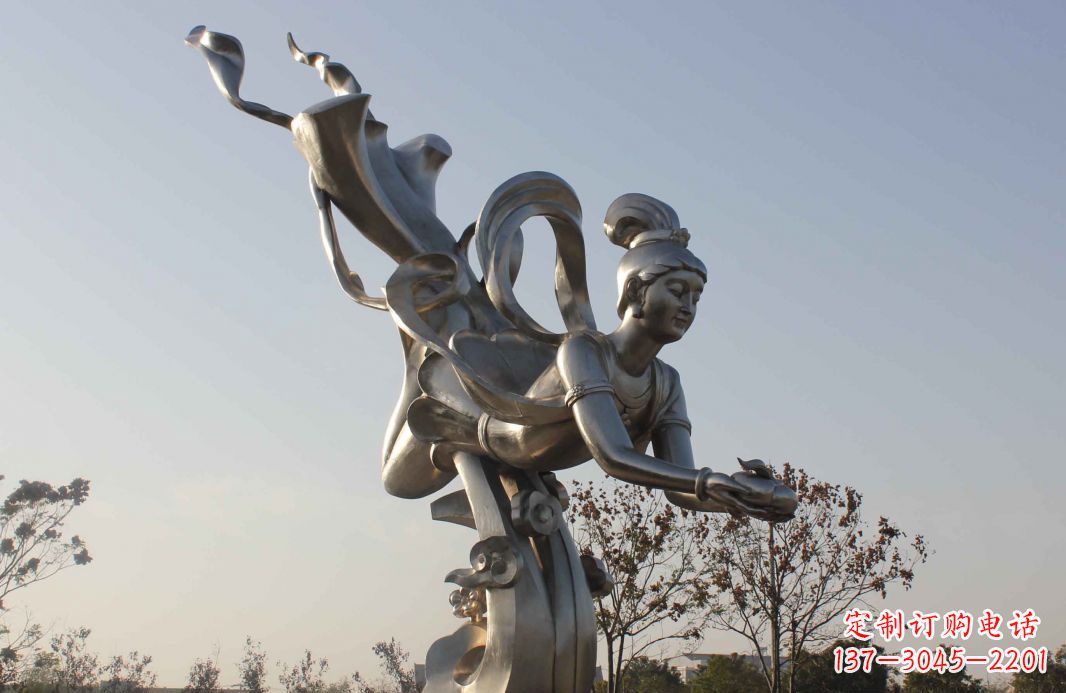 江西蟠桃祈福精美不锈钢雕塑
