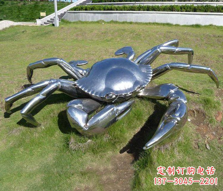 江西不锈钢螃蟹雕塑——给景观增添灵动之美