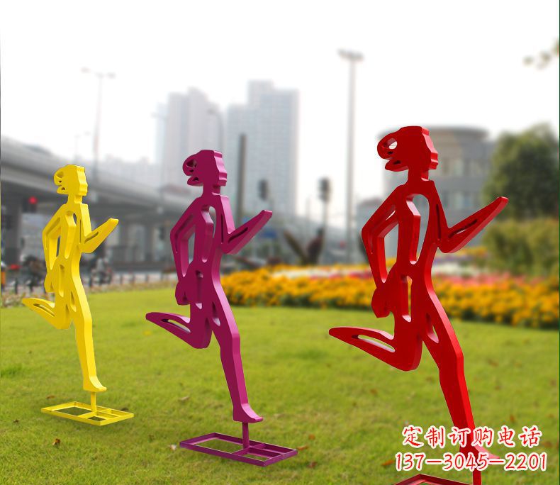 江西勇敢奔跑的女性雕塑