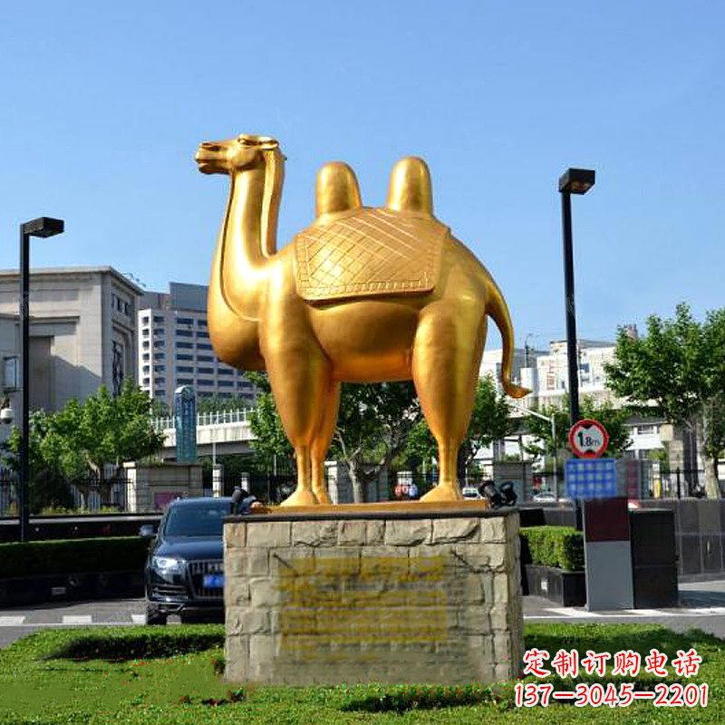 江西不锈钢骆驼雕塑点缀城市绿化