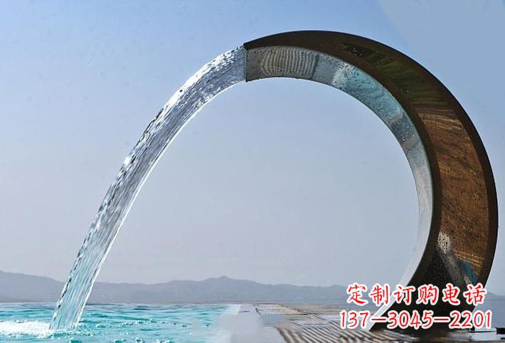 江西精美不锈钢喷水圆环雕塑