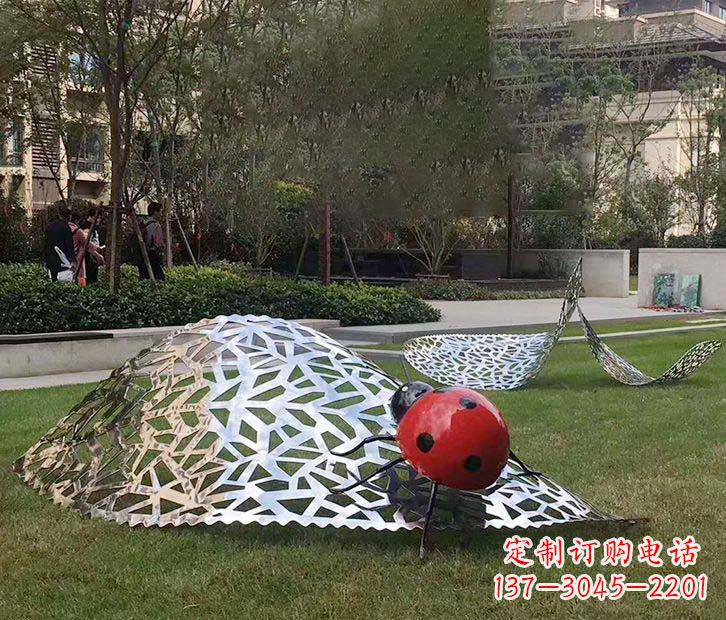 江西不锈钢瓢虫雕塑令人惊叹的艺术之美