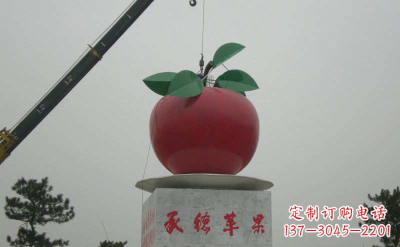 江西精致不锈钢苹果雕塑
