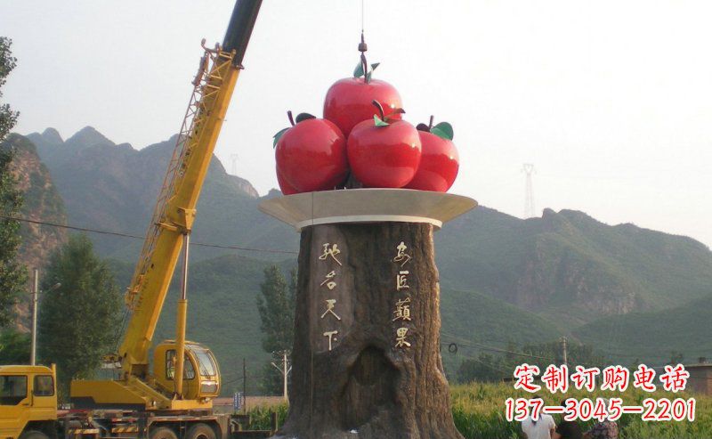 江西不锈钢苹果雕塑艺术与科技的结合