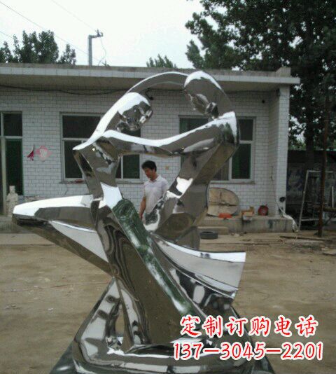 江西浪漫的不锈钢情侣雕塑