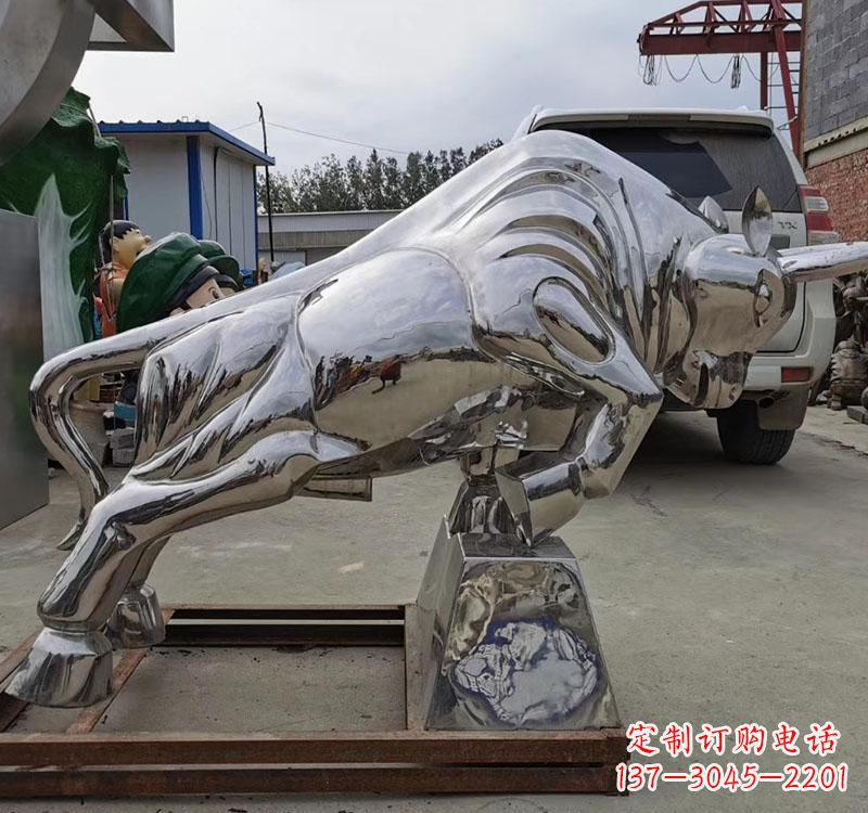 江西不锈钢拓荒牛雕塑象征勇敢和拼搏