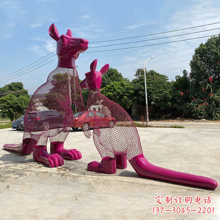 江西不锈钢袋鼠雕塑给公园带来美好景观