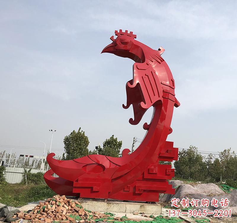 江西凤凰展翅飞翔——不锈钢现代广场的雕塑之美