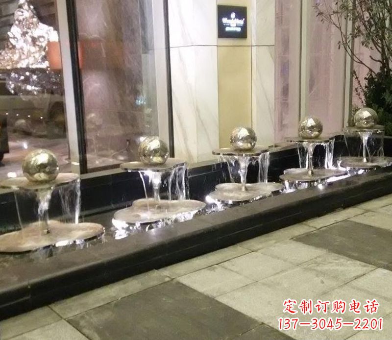 江西不锈钢小喷泉雕塑——美化环境的艺术