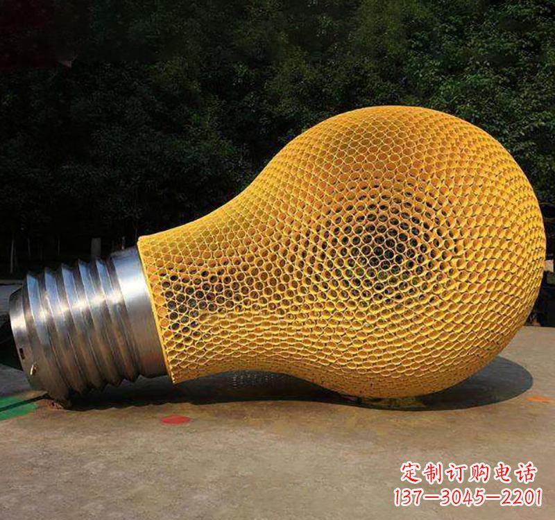 江西不锈钢灯泡雕塑点亮小区景观