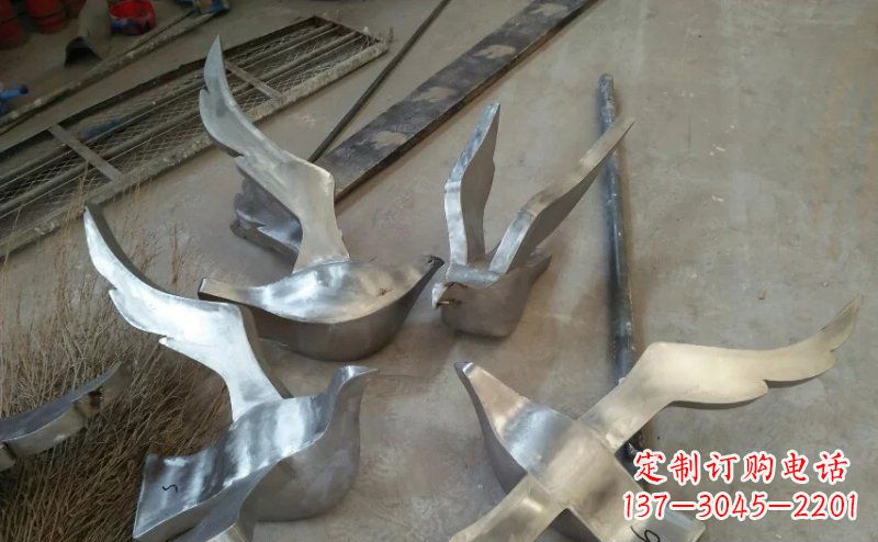 江西精美的不锈钢小型鸽子雕塑