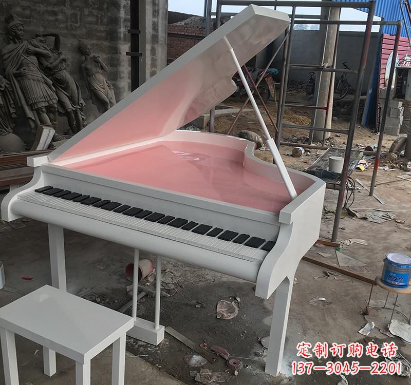 江西不锈钢校园钢琴雕塑发出音乐的艺术
