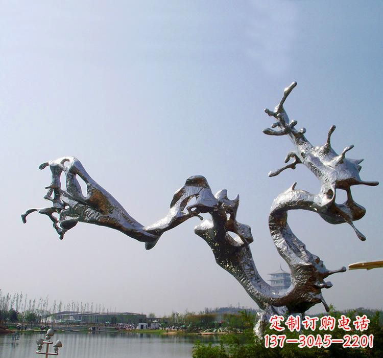 江西不锈钢水滴雕塑体现自然之美