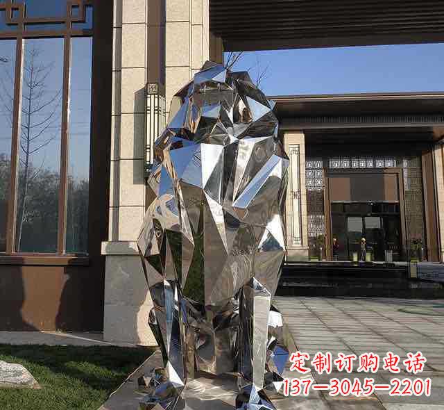 江西不锈钢狮子雕塑给园林带来神秘与力量