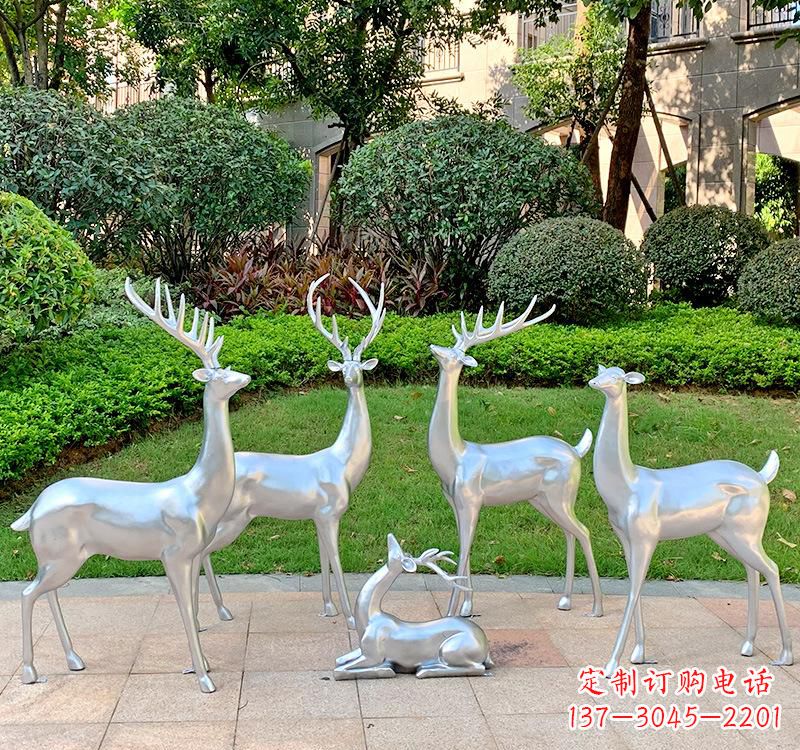 江西不锈钢园林小鹿雕塑美丽的艺术点缀