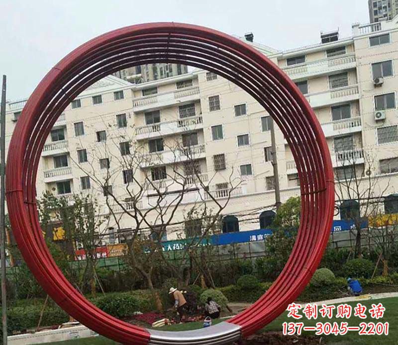 江西不锈钢圆环雕塑精致而经久耐用
