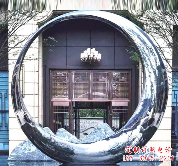江西精美的不锈钢圆环雕塑