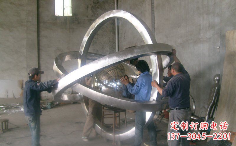 江西不锈钢圆环雕塑——艺术之美