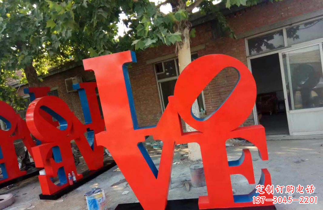 江西不锈钢字母景观雕塑