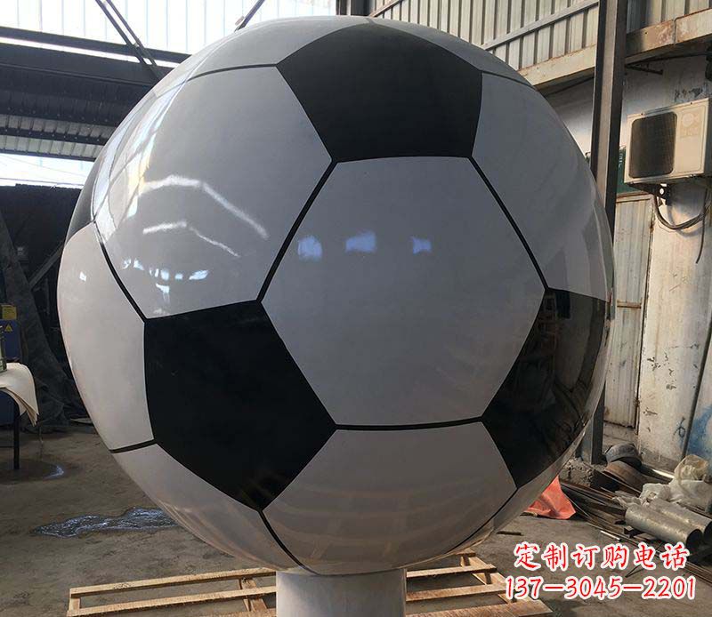 江西不锈钢足球雕塑精美的艺术品