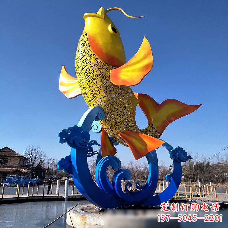 江西彩绘不锈钢鱼跃雕塑-大型水景喷泉动物雕塑