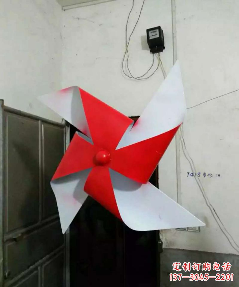 江西彩色不锈钢风车雕塑色彩缤纷的艺术瑰宝