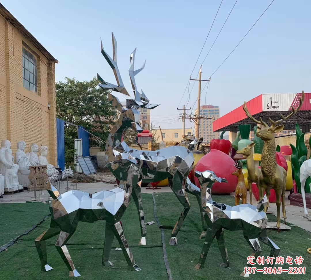 江西梅花鹿雕塑一种独特的城市装饰