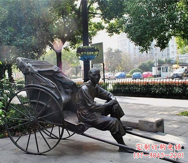 江西城市接头黄包车夫铜雕——记录城市历史的缩影
