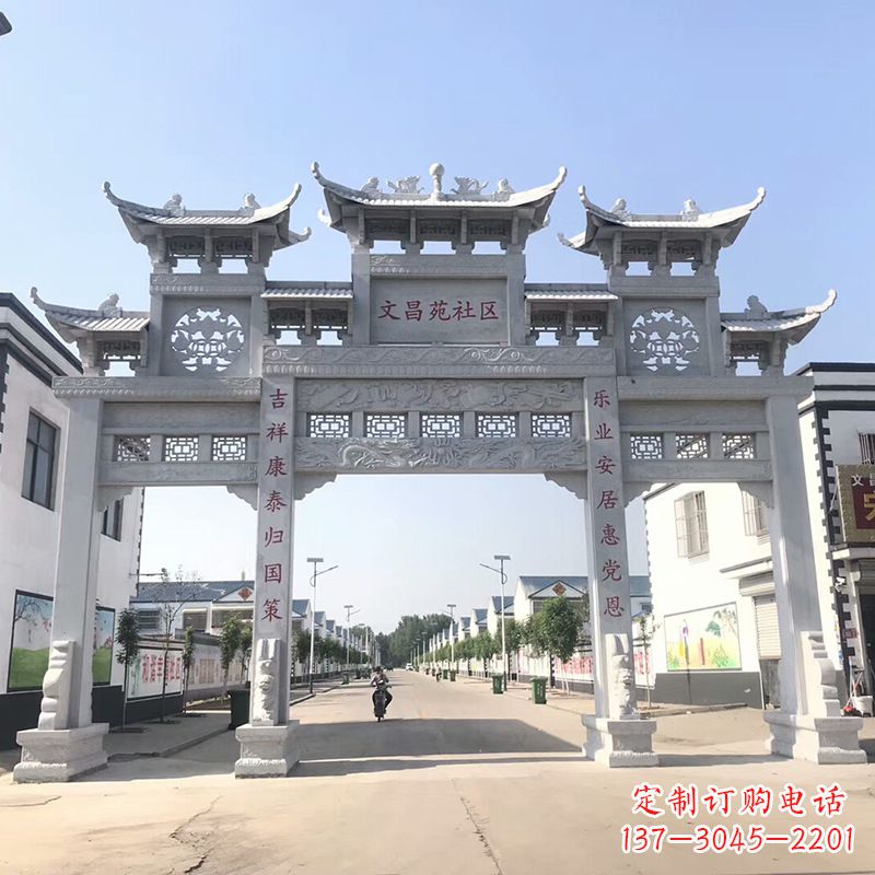 江西社区四柱雕塑——缅怀老北京的文化精髓