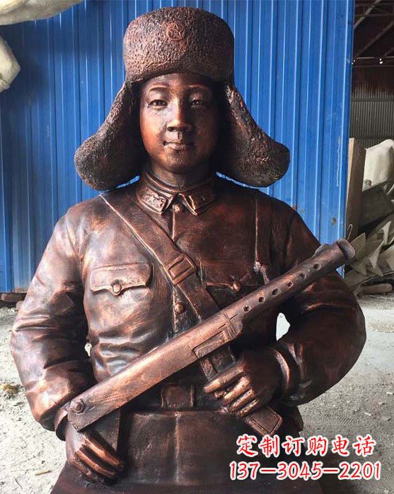 江西雷锋雕塑象征着无私奉献的力量