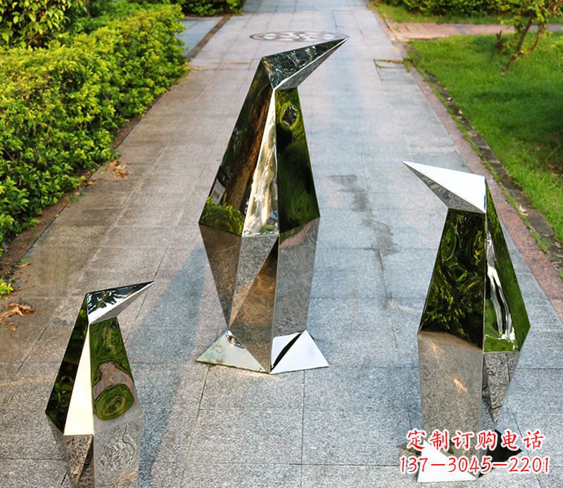 江西精致的抽象不锈钢企鹅雕塑