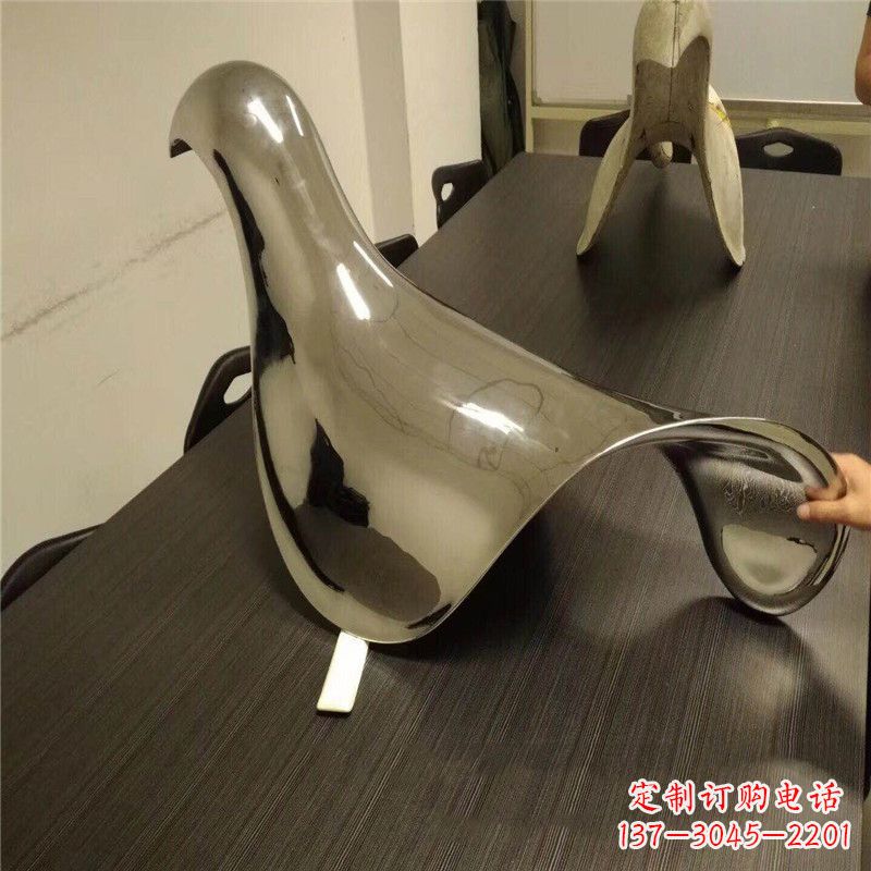 江西鸽子雕塑——精致的抽象艺术