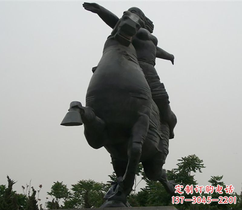 江西骑马雕塑跨越时空的传奇