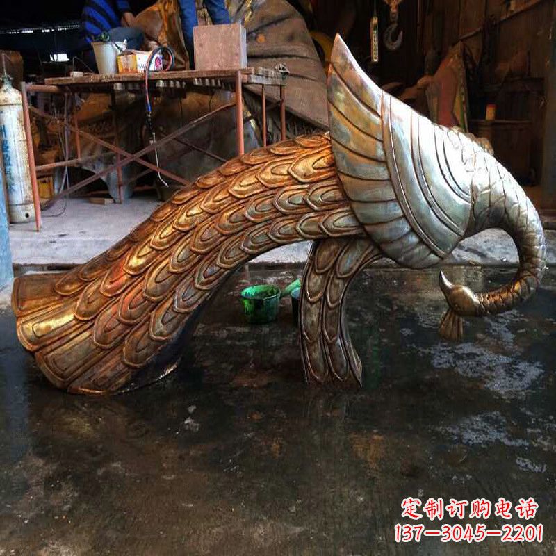 江西铸造精美孔雀雕塑