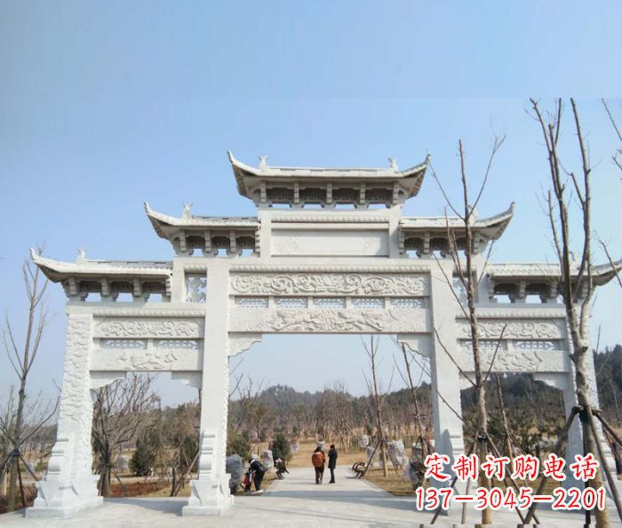 江西“村口三门石雕牌楼”——悠久历史的见证