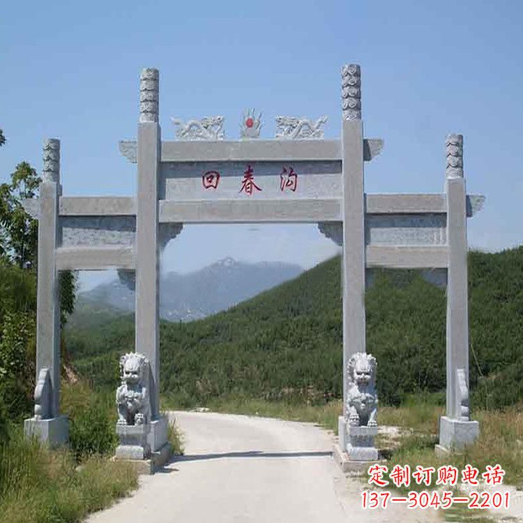 江西村落中的牌坊雕塑传承民间文化
